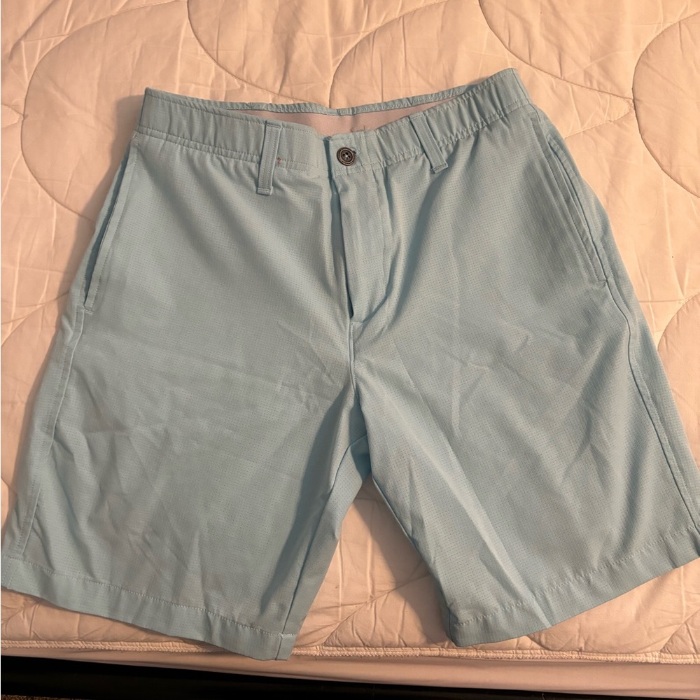 Light blue Under Armour Golf Shorts Size 32